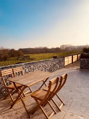 Balcon ou terrasse dans l'établissement Évasion nature et bien-être - SPA - Petit Déjeuner