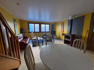 Coin salon dans l'établissement Loft entre vignes et lac