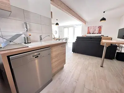 Cuisine ou kitchenette dans l'établissement Gite 10 personnes avec jacuzzi à 10 min de Reims