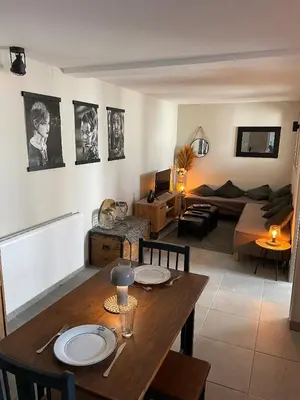 Coin salon dans l'établissement chez Nadège