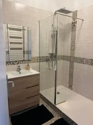 Salle de bains dans l'établissement Appartement de la Diane