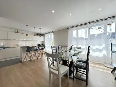 Cuisine ou kitchenette dans l'établissement Rooftop 6 pers, 2 Sdb avec terrasse