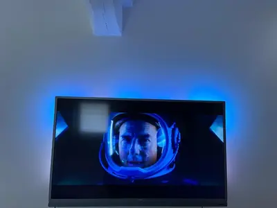 Télévision ou salle de divertissement dans l'établissement Jolie maison Margnotine avec cour & parking privés