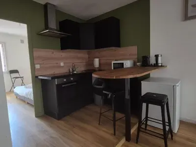 Cuisine ou kitchenette dans l'établissement Milano, 4 Pers, Centre-ville, Confortable