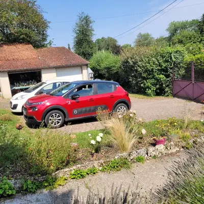 Jardin de l'établissement Logement entier Gîte du hérisson 4 personnes