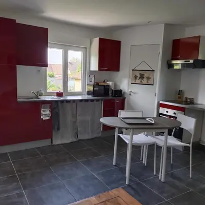 Cuisine ou kitchenette dans l'établissement Logement entier Gîte du hérisson 4 personnes