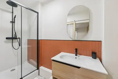 Salle de bains dans l'établissement le SPARN - Votre cocon au coeur d'Epernay