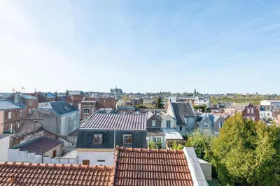 Vue générale sur Saint-Quentin ou vue de la ville depuis l'appartement