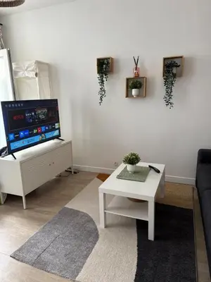 Télévision ou salle de divertissement dans l'établissement Shamma lodge Studio