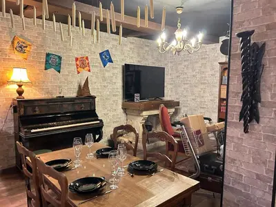 Télévision ou salle de divertissement dans l'établissement Harry Potter L'expérience, Nuit Magique à Poudlard