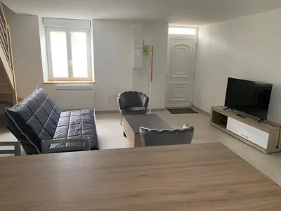 Télévision ou salle de divertissement dans l'établissement Appartement bien placé