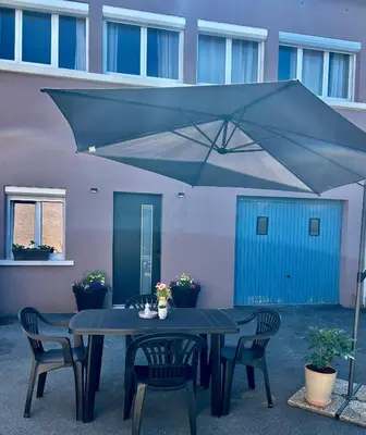 Terrasse ou espace extérieur de l'établissement Cocon lumineux, tout confort