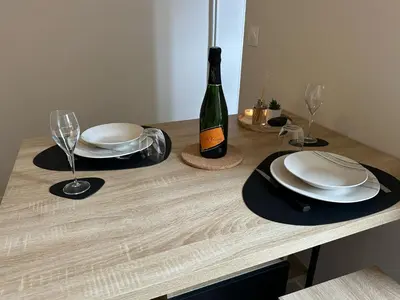 Boissons dans l'établissement Le chal'heureux, Appartement chic au cœur d'Épernay