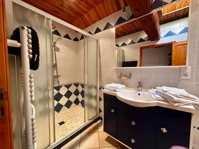 Salle de bains dans l'établissement Appartement dans les vignes