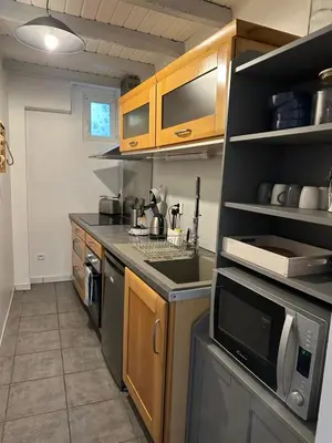 Cuisine ou kitchenette dans l'établissement Maison ville centre cathédrale