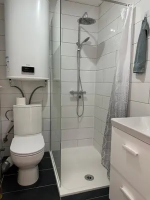 Salle de bains dans l'établissement La bulle du 4