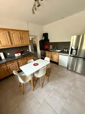 Cuisine ou kitchenette dans l'établissement La Laiterie