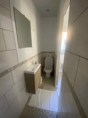 Salle de bains dans l'établissement California