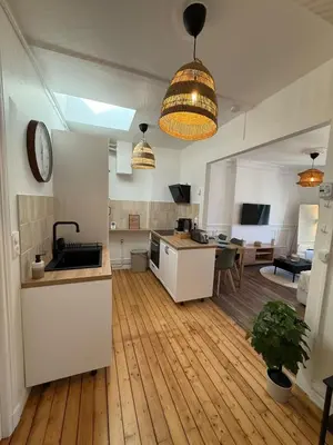 Cuisine ou kitchenette dans l'établissement Vesle