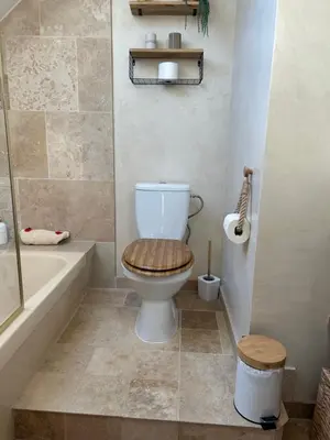 Salle de bains dans l'établissement Parenthèse entre forêt et château