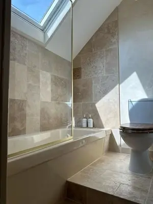 Salle de bains dans l'établissement Parenthèse entre forêt et château