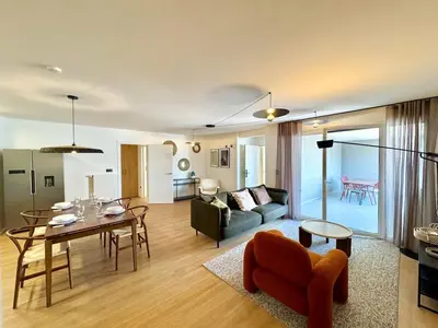 Cuisine ou kitchenette dans l'établissement We Live Inn Sharies Reims A301
