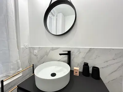 Salle de bains dans l'établissement Laon Magnifique T3 à deux pas du centre-ville