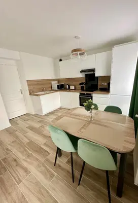 Cuisine ou kitchenette dans l'établissement Bienvenue Chez Annabelle - Meaux