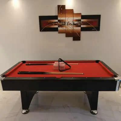 Billard dans l'établissement Magnifique villa au cœur de la nature