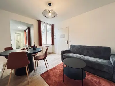 Coin salon dans l'établissement 3 Clairmarais charmant T2 proche centre-ville
