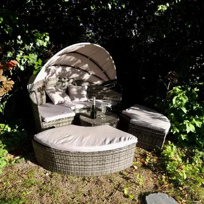 Jardin de l'établissement L'Écrin des Arts - appartement avec jardin au coeur de la Côte des Blancs