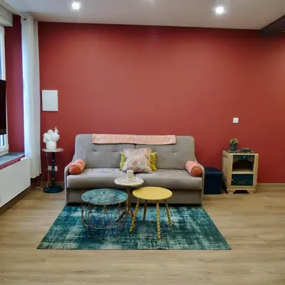 Coin salon dans l'établissement L'Écrin des Arts - appartement avec jardin au coeur de la Côte des Blancs