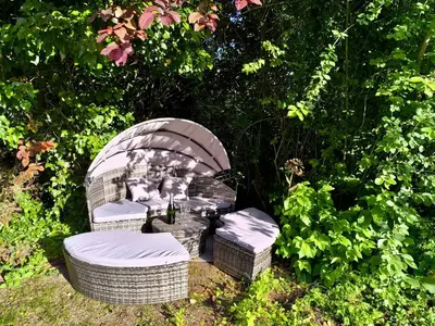 Jardin de l'établissement L'Écrin des Arts - appartement avec jardin au coeur de la Côte des Blancs