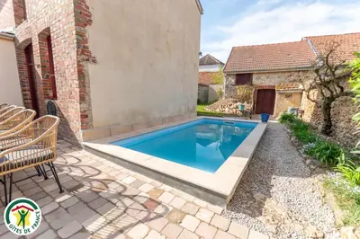 Piscine de l'établissement Prelude Hautvillers ou située à proximité