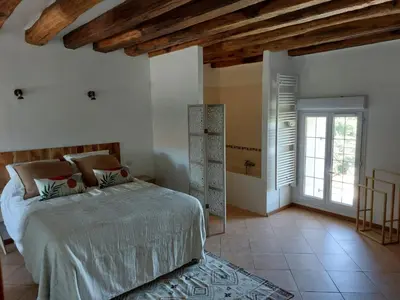 Un ou plusieurs lits dans un hébergement de l'établissement Maison campagne proche Disney au calme