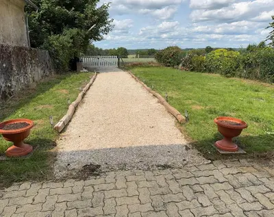 Jardin de l'établissement Maison campagne proche Disney au calme