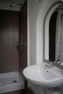 Salle de bains dans l'établissement Crécy - Freedomus Marne-La-Vallée