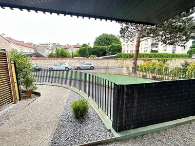 Jardin de l'établissement Moisson une pépite au centre ville avec parking