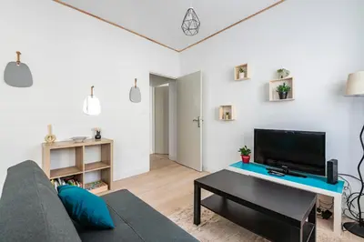 Télévision ou salle de divertissement dans l'établissement Philomène, hypercentre Reims