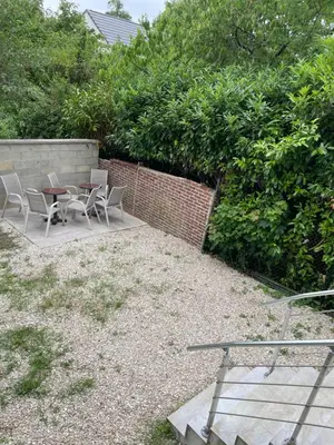 Jardin de l'établissement Grand Maison COCO proche Disney