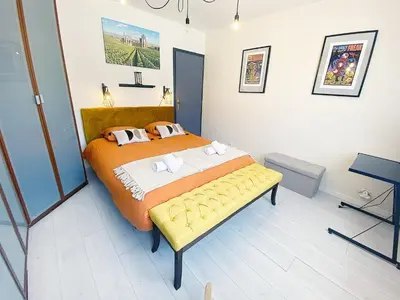 Un ou plusieurs lits dans un hébergement de l'établissement Chez Clém - 3 chambres - garage privé - wifi - Netflix