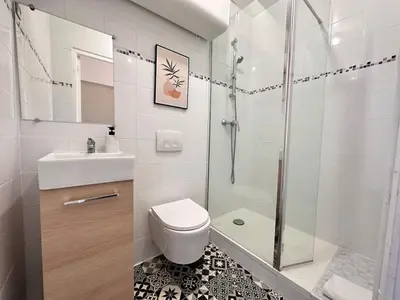 Salle de bains dans l'établissement Bali 8 studio cosy proche centre ville