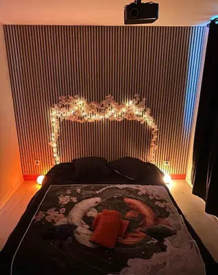 Un ou plusieurs lits dans un hébergement de l'établissement Sakura Suite - Jacuzzi and Cinema