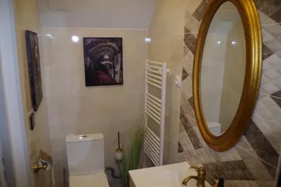 Salle de bains dans l'établissement Les Randonneuses