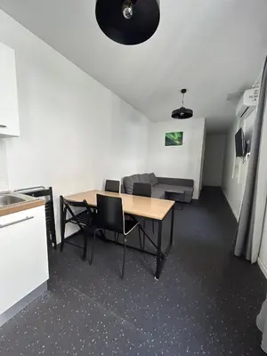 Cuisine ou kitchenette dans l'établissement Tromso - 6P - Hyper-centre - Agréable et Paisible