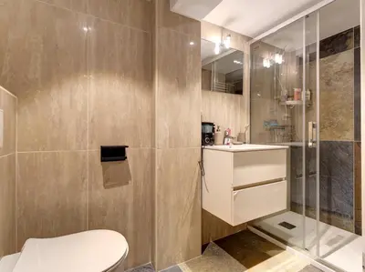 Salle de bains dans l'établissement studio gambetta