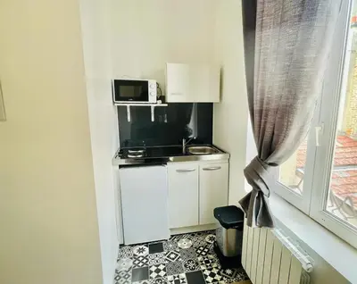 Cuisine ou kitchenette dans l'établissement Chavalliaud 13 superbe appartement a l'envers