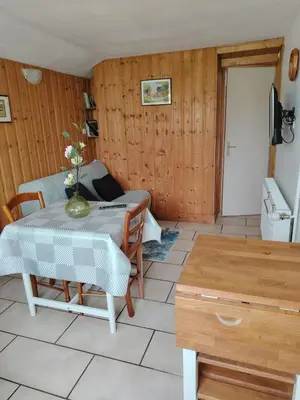 Cuisine ou kitchenette dans l'établissement Gite du Baty