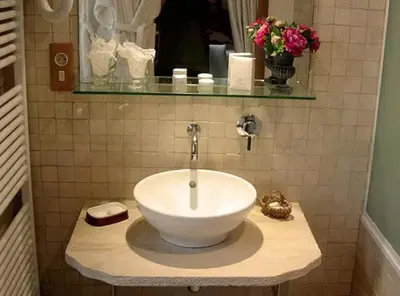 Salle de bains dans l'établissement Le moulin de Sauvage