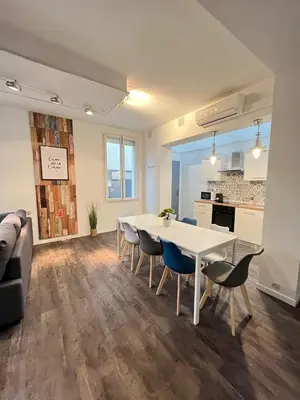 Cuisine ou kitchenette dans l'établissement Vilnius - Confort familial